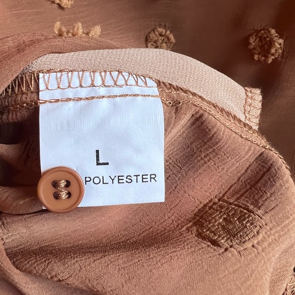 Tan button up blouses size large, never worn. - Picture 4 of 9